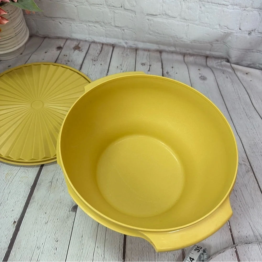 vintage tupperware harvest gold Mixing Bowl with Lid